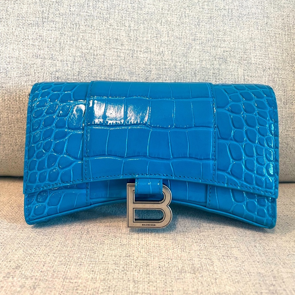 Balenciaga wallet on chain turquoise